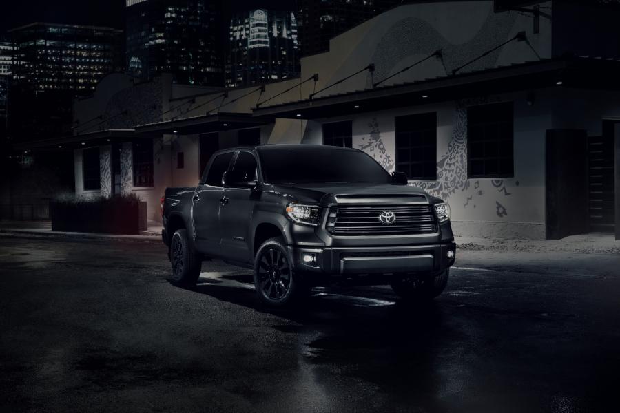  Toyota Tundra Nightshade CrewMax 2020 года  (фото 1 из 9)